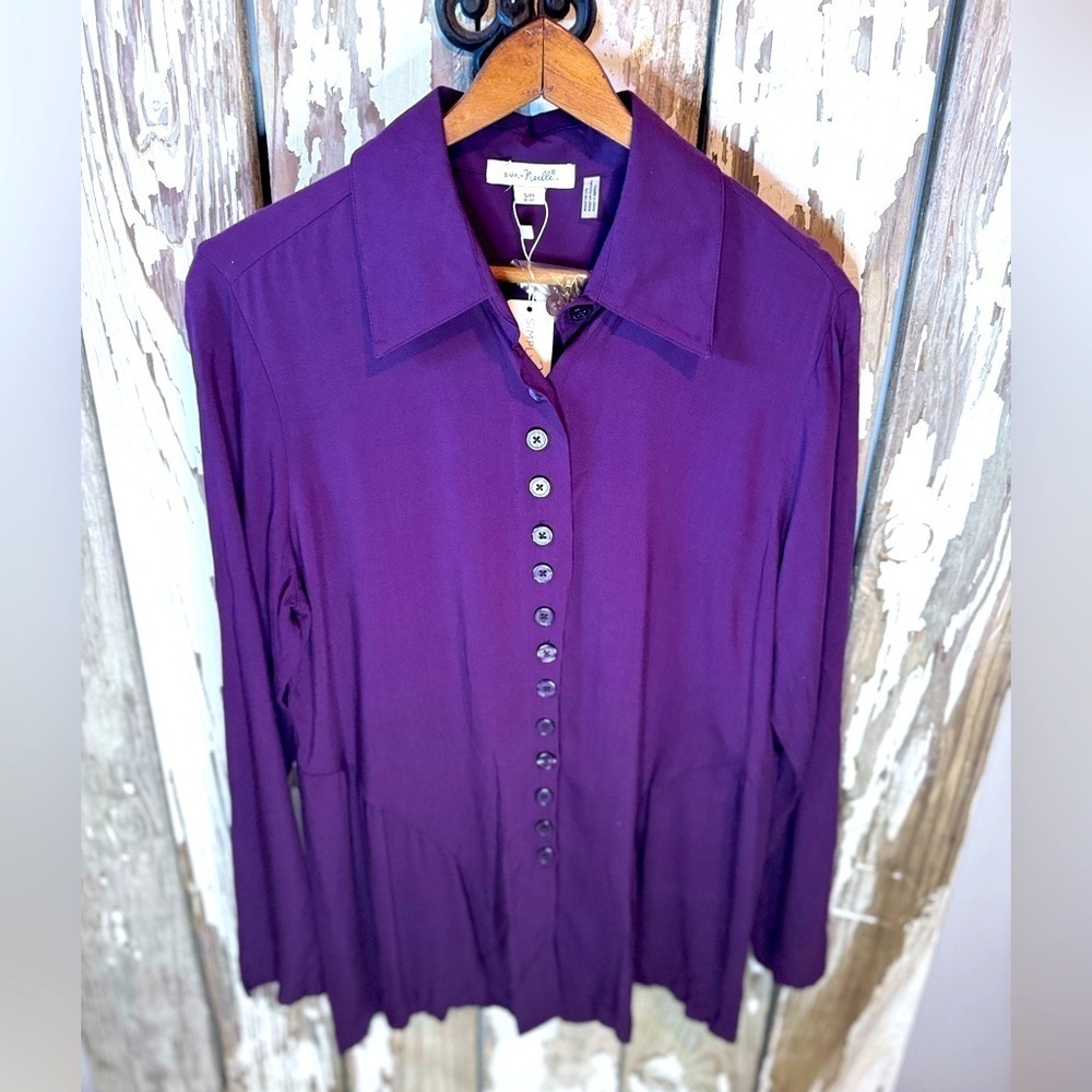 Simply Noelle Purple Button Up size S/M NWT